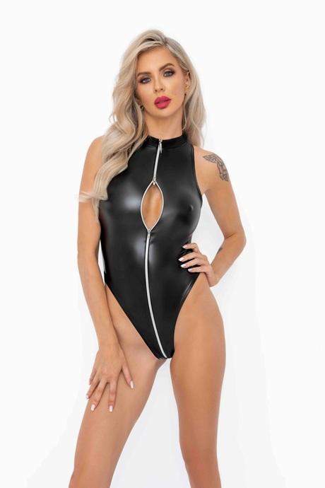 Боди с мокрым эффектом Noir Handmade F294 Powerwetlook bodysuit with front zipper